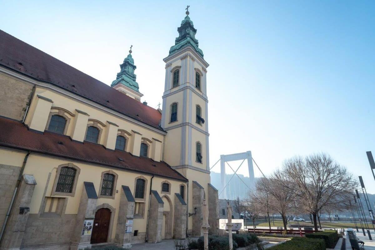 Convenient Apartment In The Heart Of Downtown Budapesta Exterior foto
